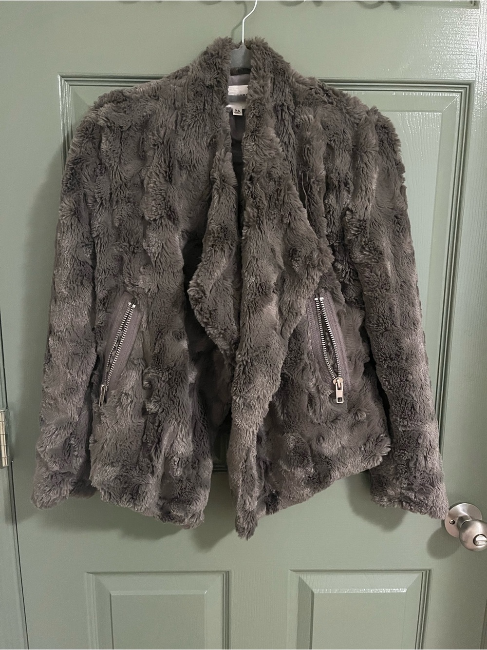 BB Dakota Plush Faux-Fur Open Front Jacket in Gray
